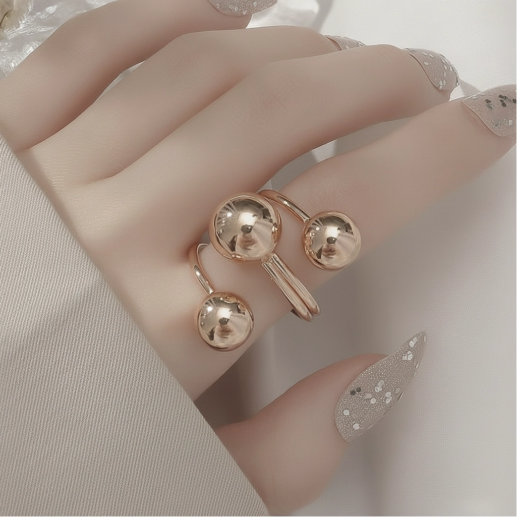 The Still Orbit Sphere Ring