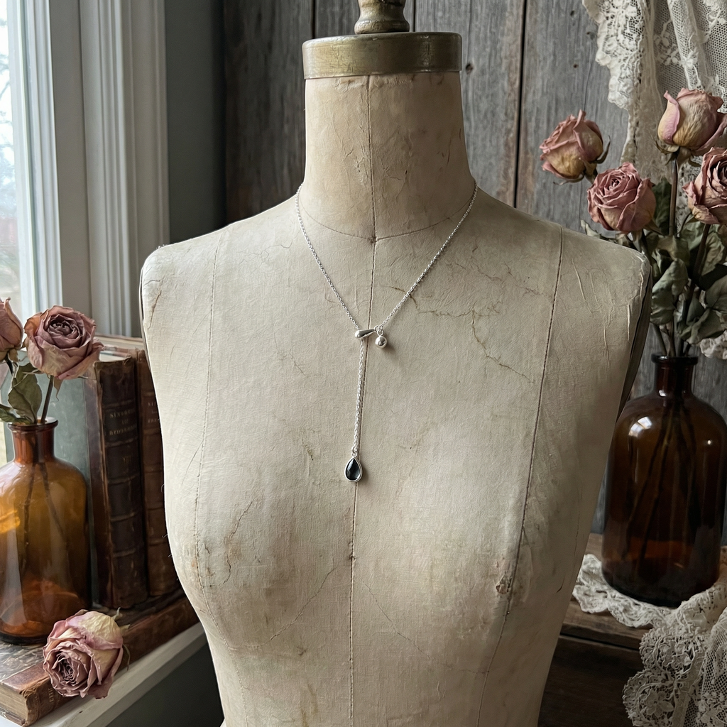 The Teardrop Lariat Necklace