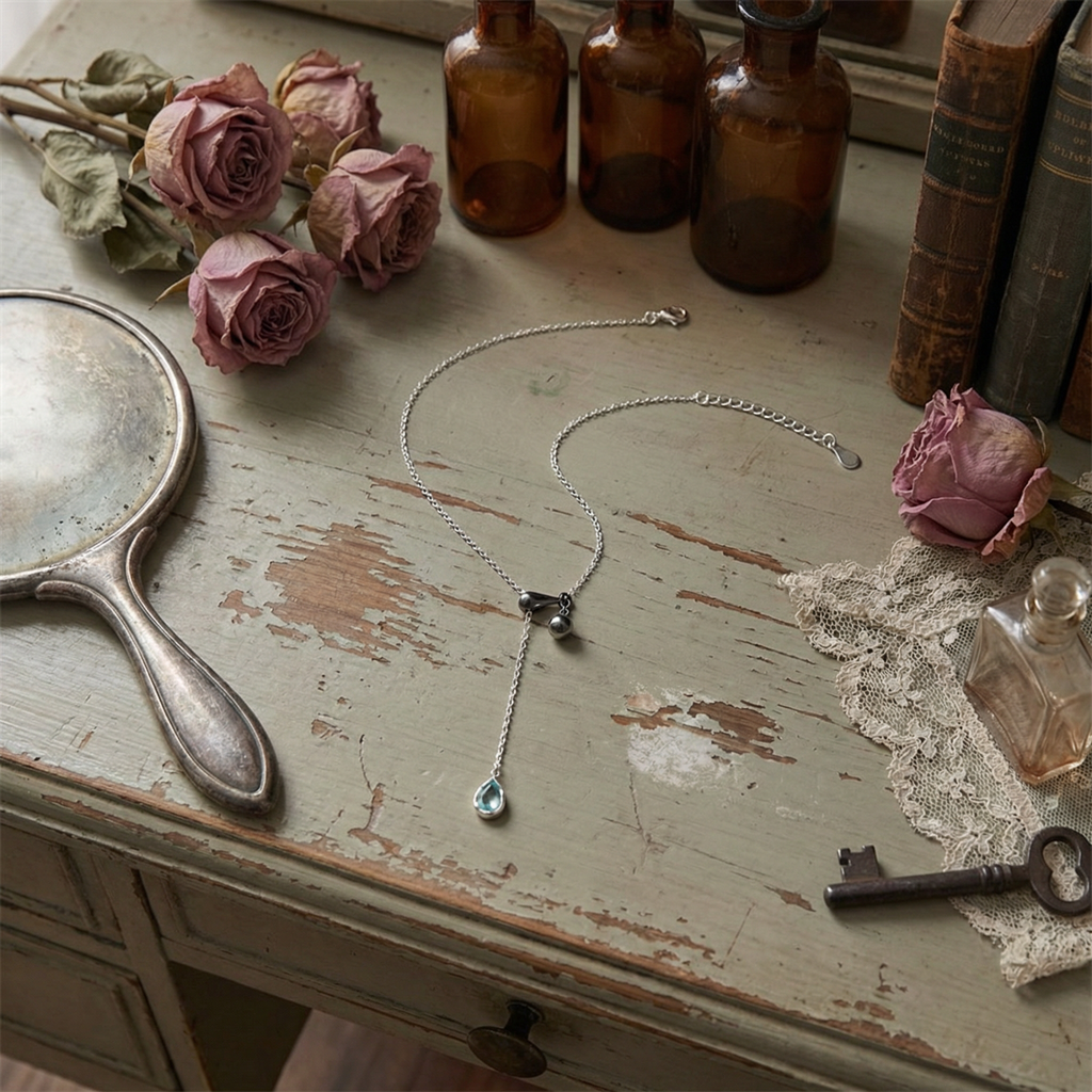 The Teardrop Lariat Necklace