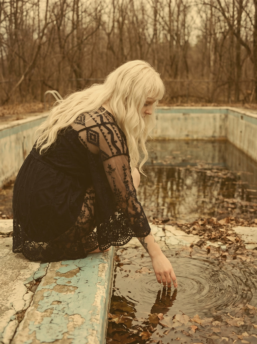 The Hollowwater Lace Drift