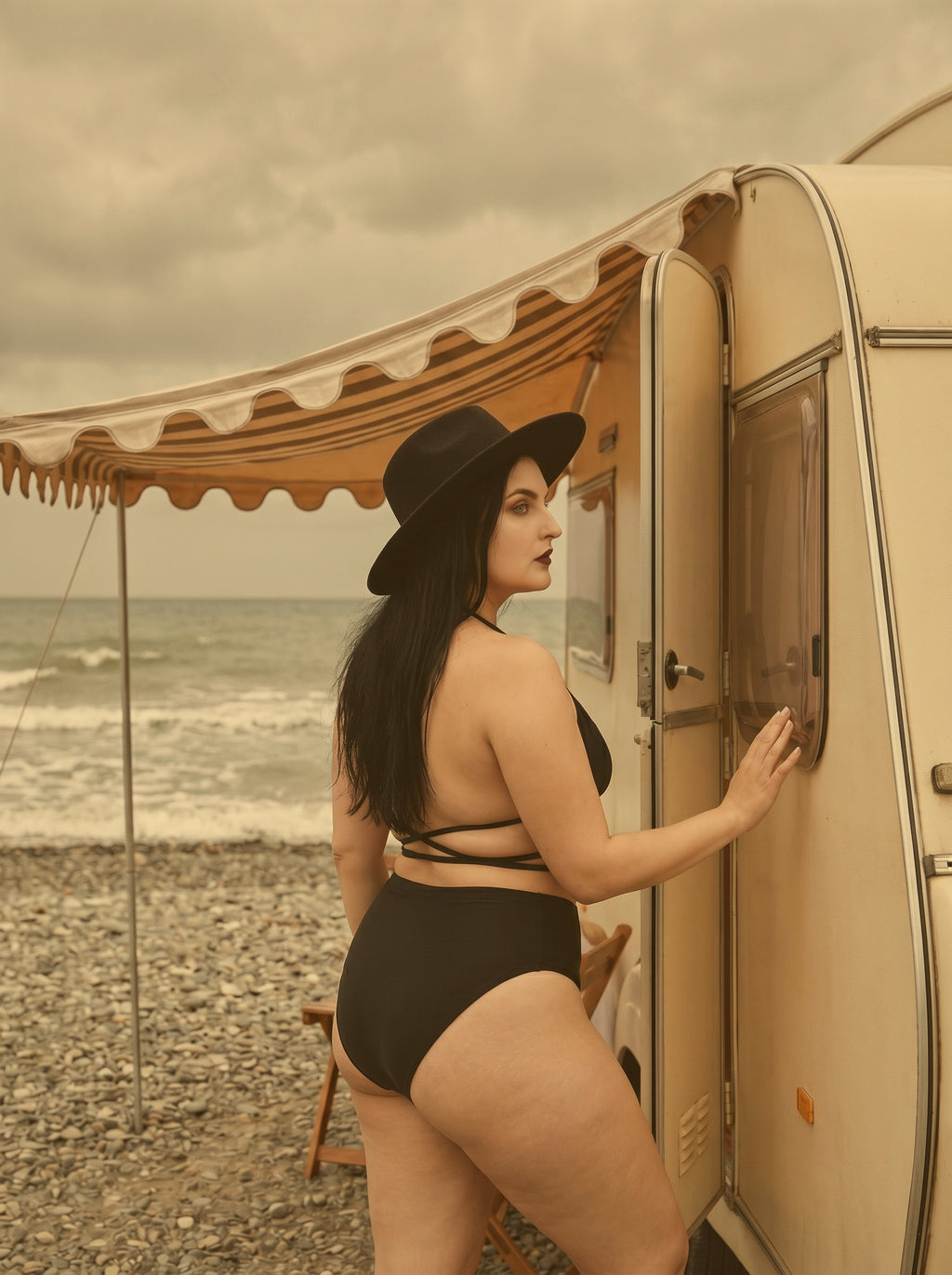 The Saltwind Halter Set
