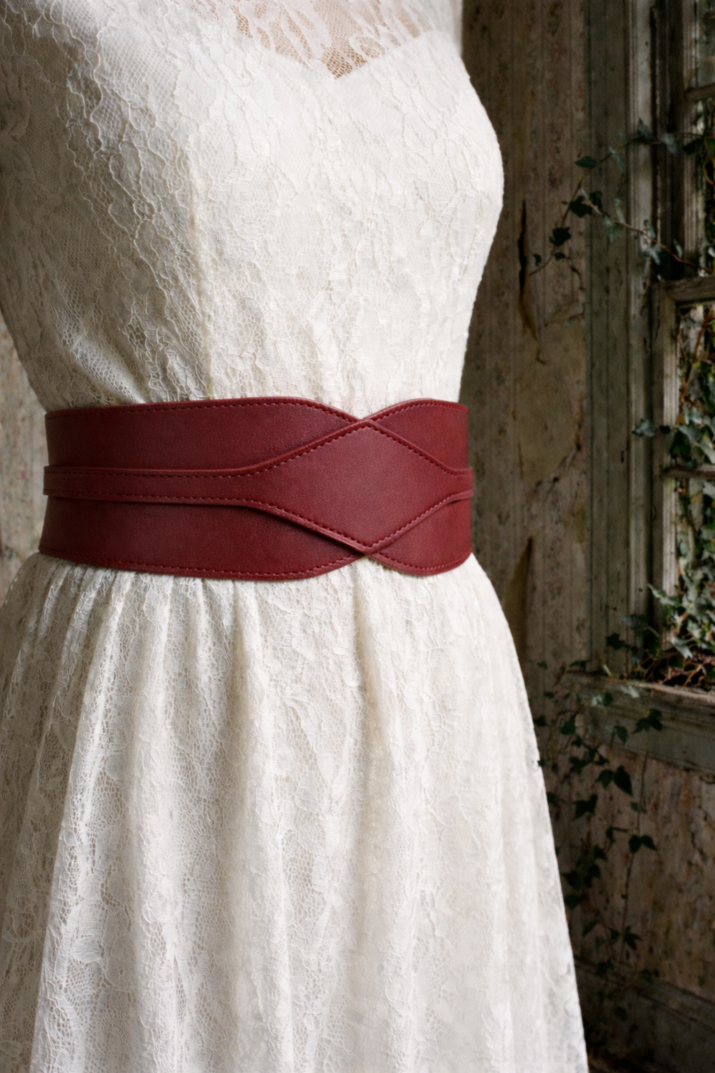 The Bramblewood Cinch Belt