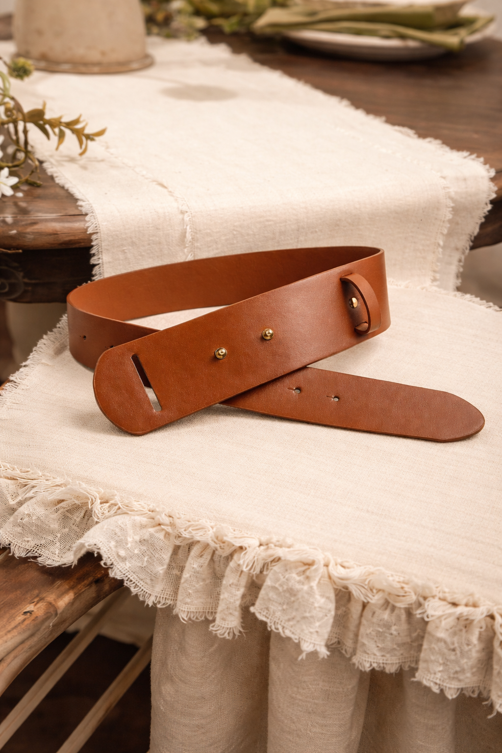 The Bridlepath Contour Belt