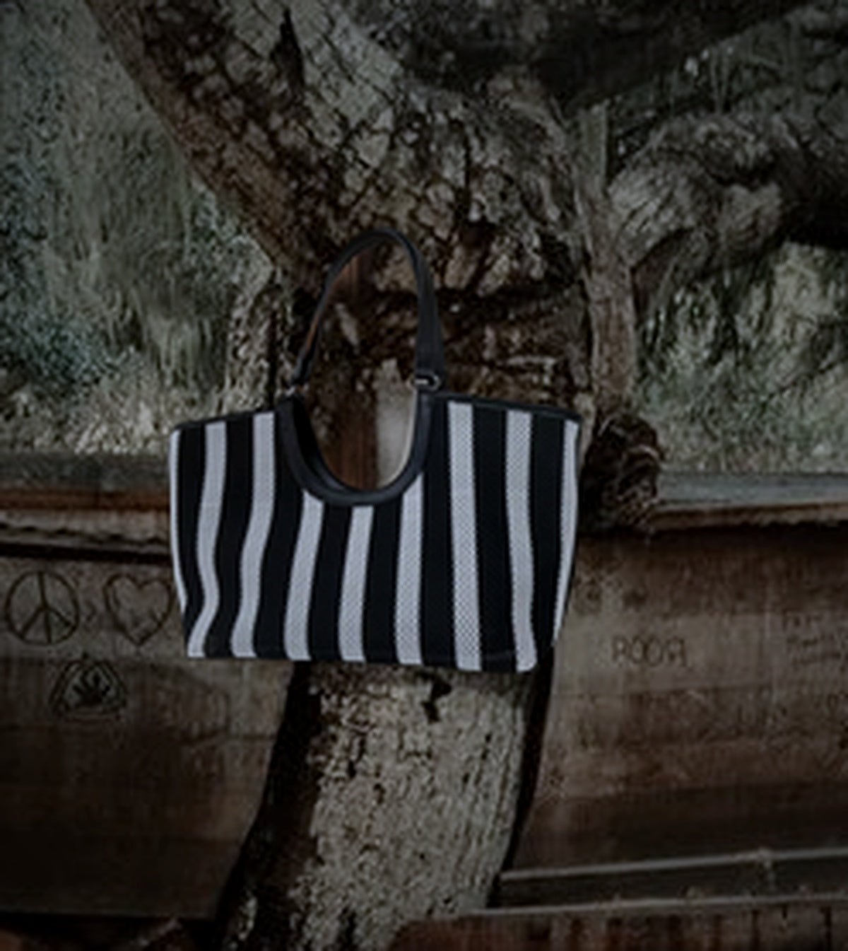 The Harborline Convertible Tote